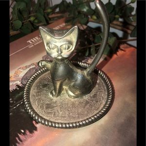 Vintage cat ring holder